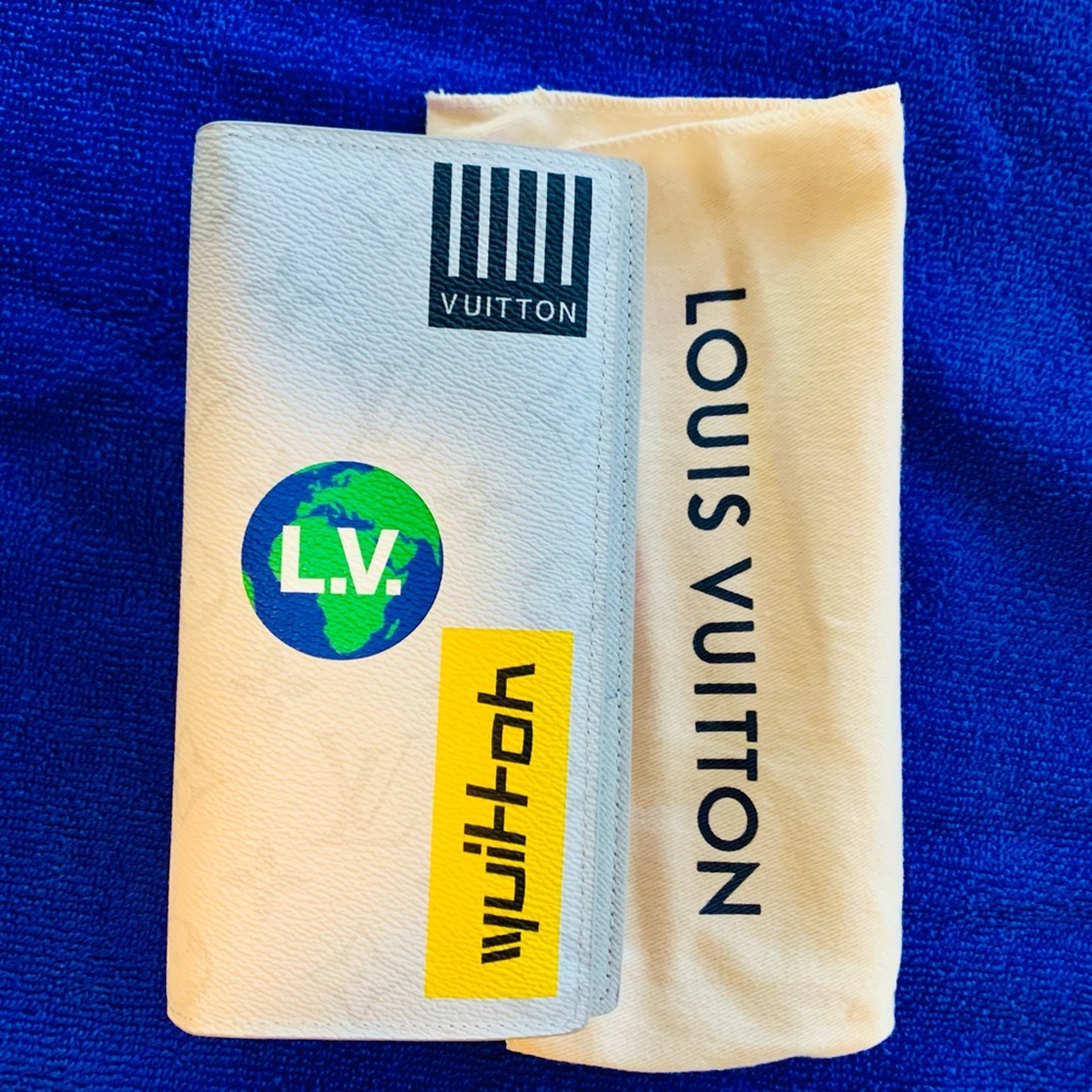 Louis Vuitton brand new